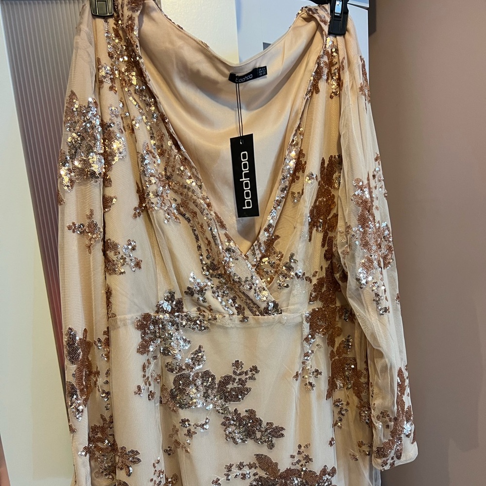 Nude sequin boohoo dress size 20